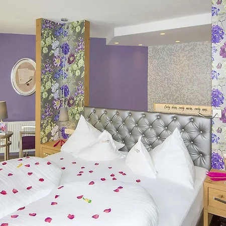 ... Mein Romantisches Toalstock 4*