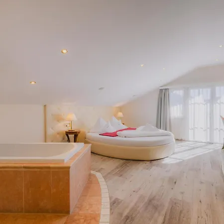 Hotel ... Mein Romantisches Toalstock 4*