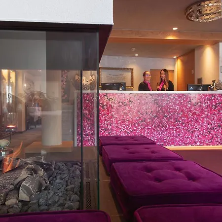 ... Mein Romantisches Toalstock Hotel 4*