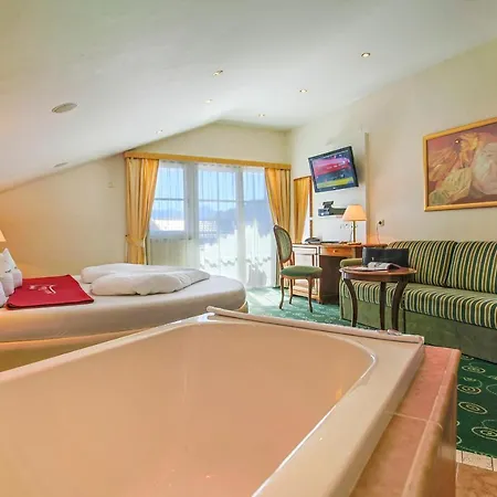 ... Mein Romantisches Toalstock Hotel 4*