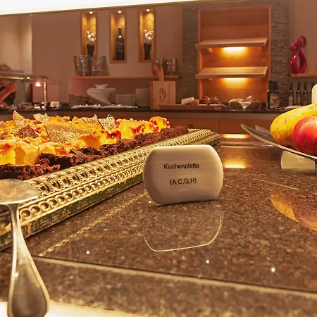 ... Mein Romantisches Toalstock Hotel 4*