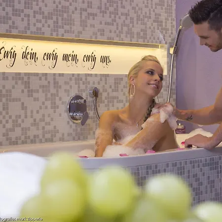... Mein Romantisches Toalstock Hotel 4*